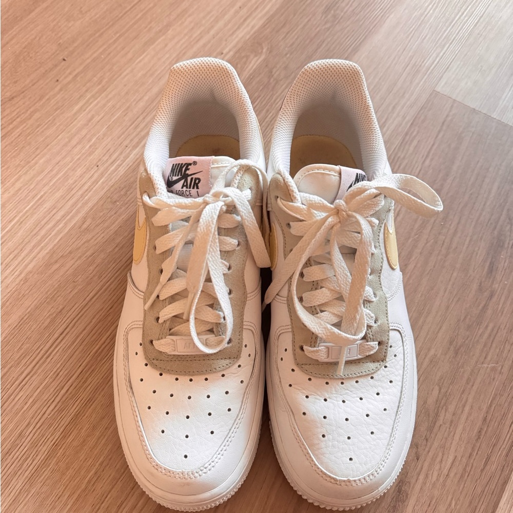 Nike Air Force 1 Sneakers Size 8